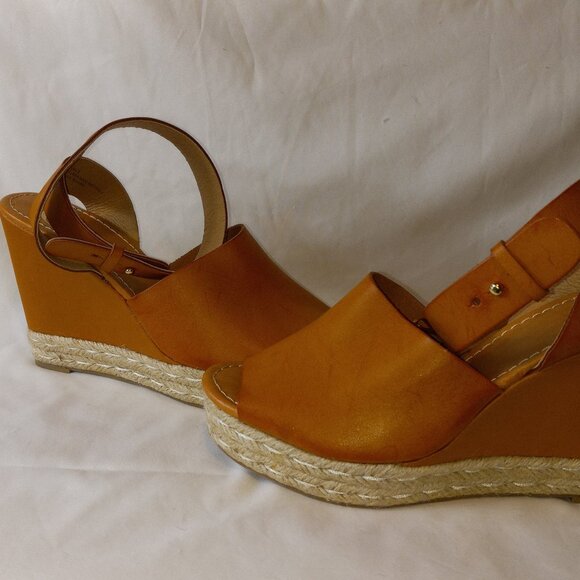 Peep-toe Espadrille - Picture 9 of 9